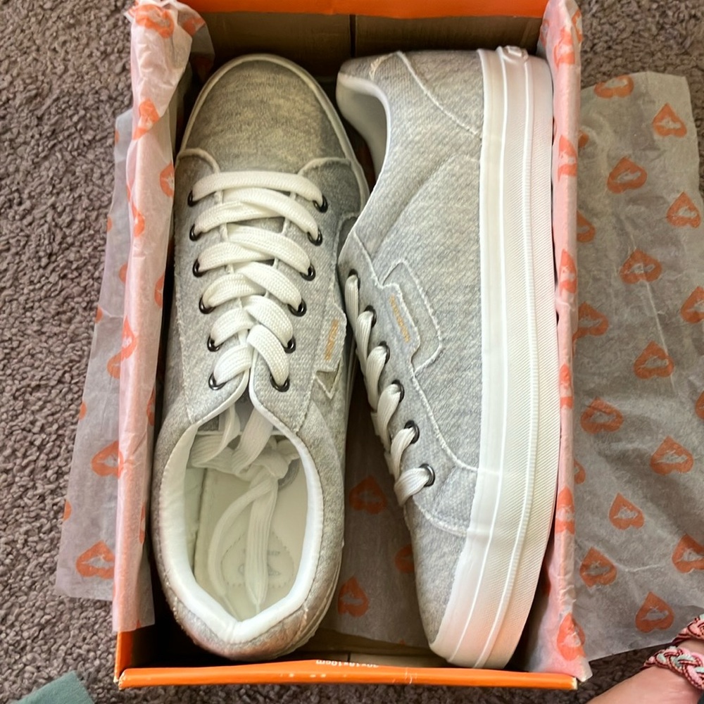 Jersey Gray Casual Sneakers